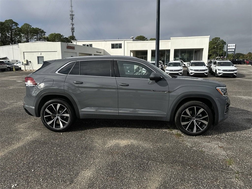 New 2025 Volkswagen Atlas Cross Sport SEL Premium R-Line image 5