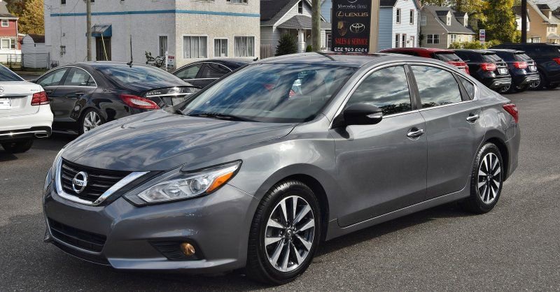 Used 2018 Nissan Altima 2.5 SV image 3