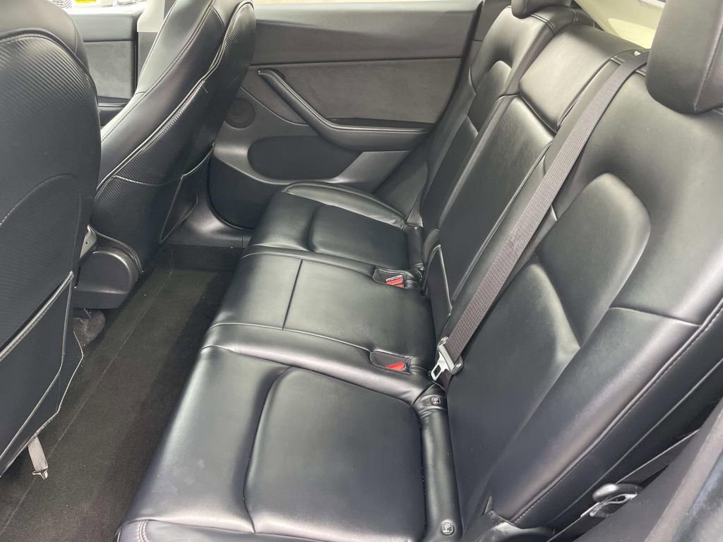 Used 2020 Tesla Model Y Long Range image 22