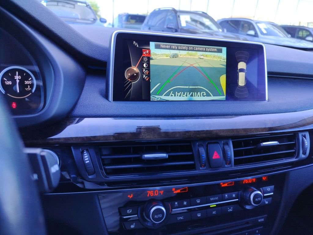 Used 2015 BMW X5 xDrive35d image 9