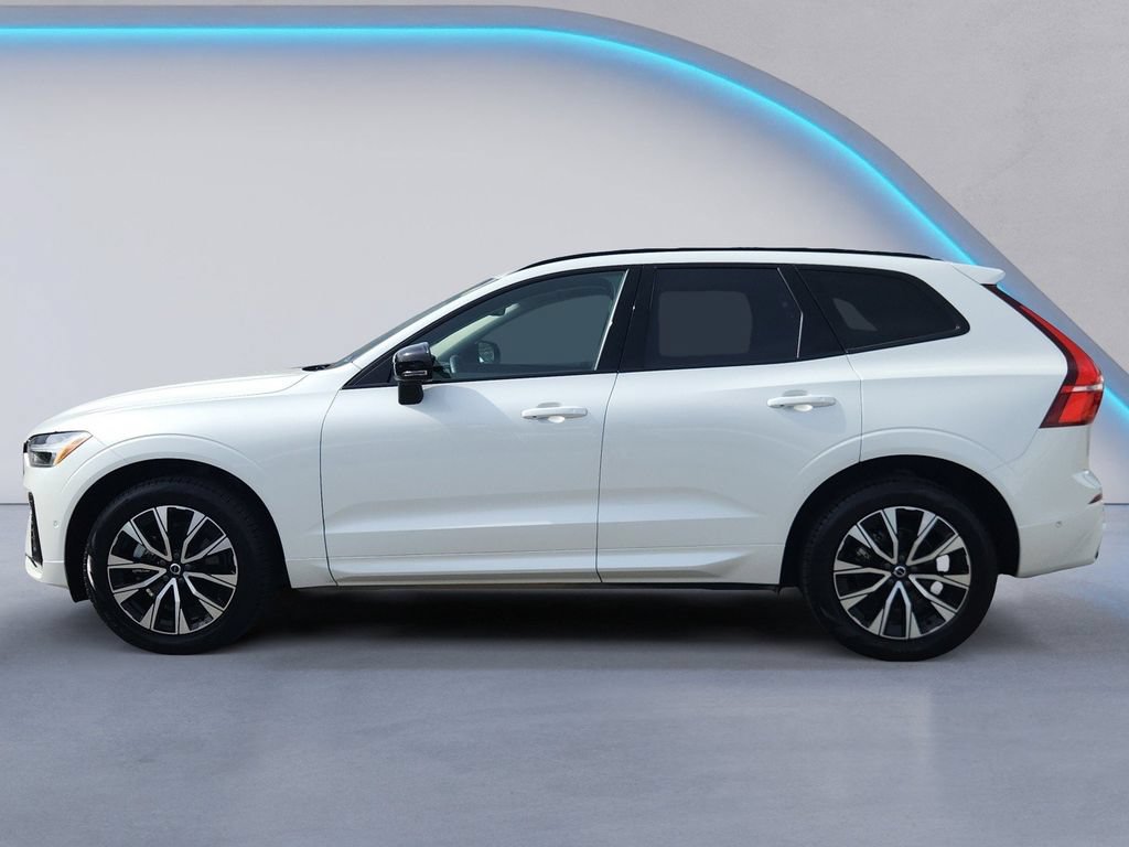 Certified 2025 Volvo XC60 B5 Plus AWD/4WD image 6