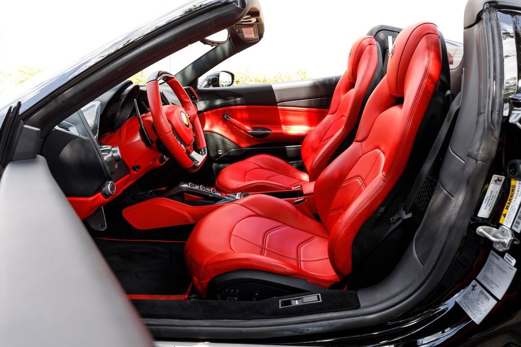 Used 2018 Ferrari 488 Spider image 22