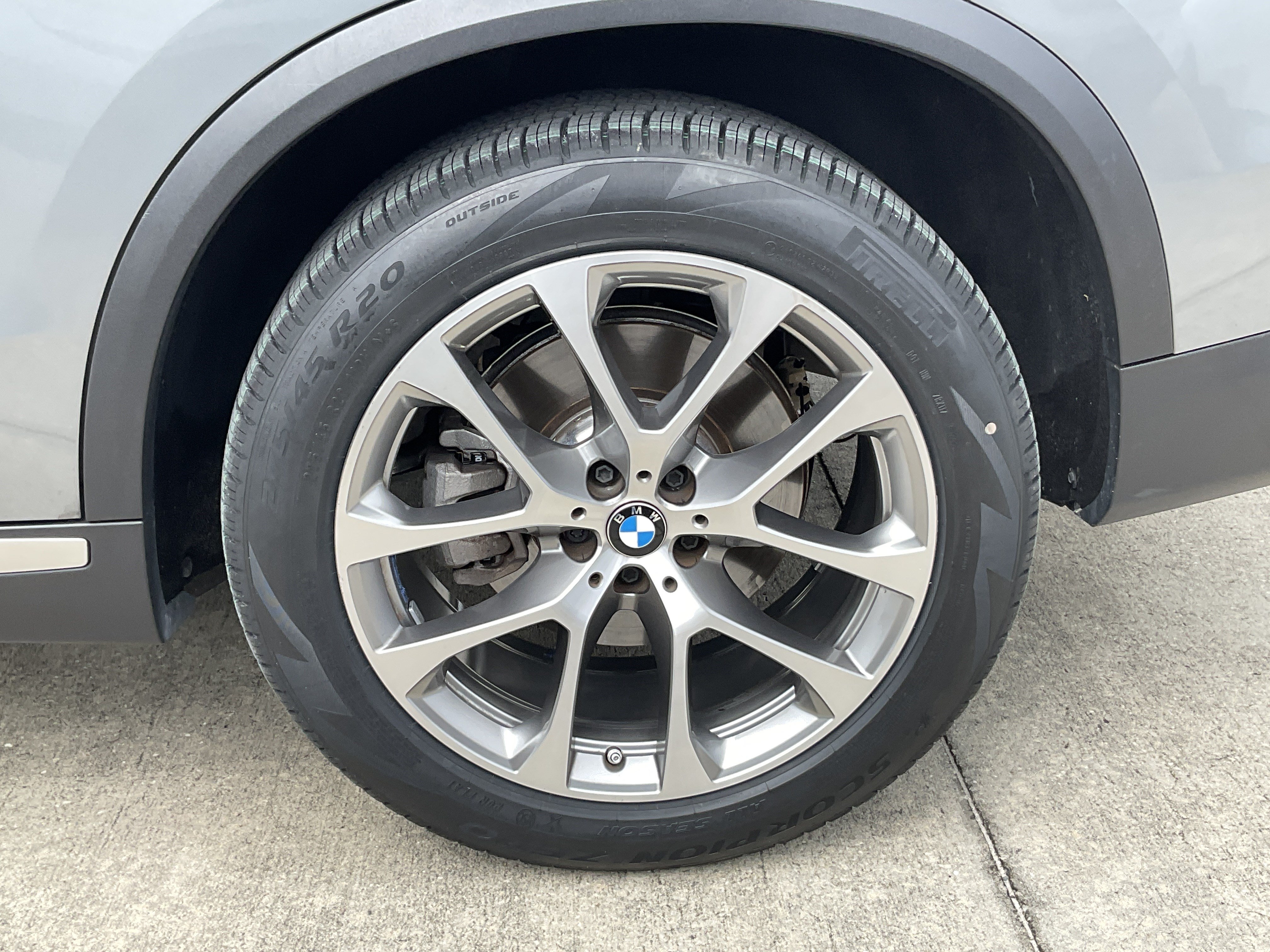 Used 2024 BMW X5 xDrive40i w/ Premium Package AWD/4WD image 7