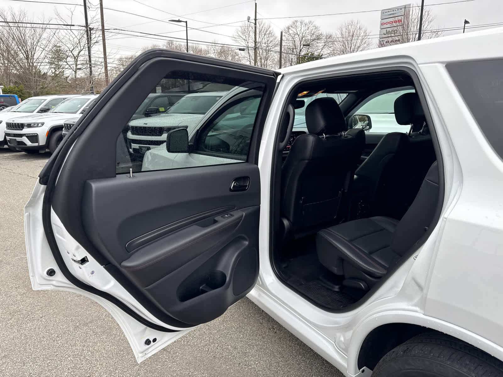 Used 2022 Dodge Durango R/T w/ Blacktop Package image 27