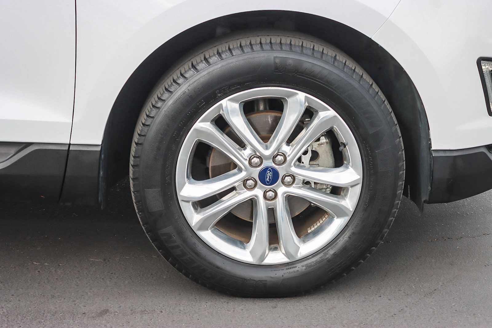 Used 2015 Ford Edge SEL w/ Equipment Group 201A image 9