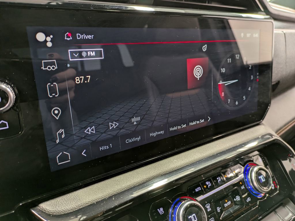 Used 2025 GMC Sierra 2500 AT4 w/ Technology Package image 13