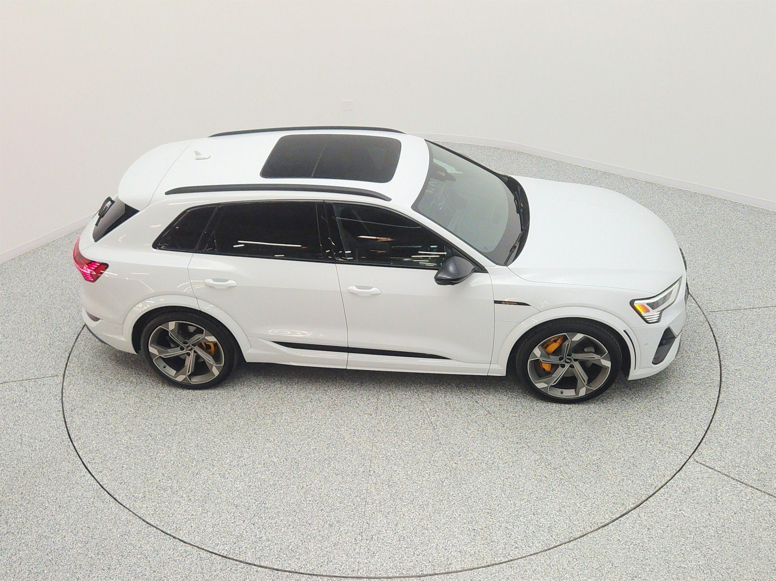 Used 2023 Audi e-tron S Premium Plus w/ Black Optic Package AWD/4WD image 25