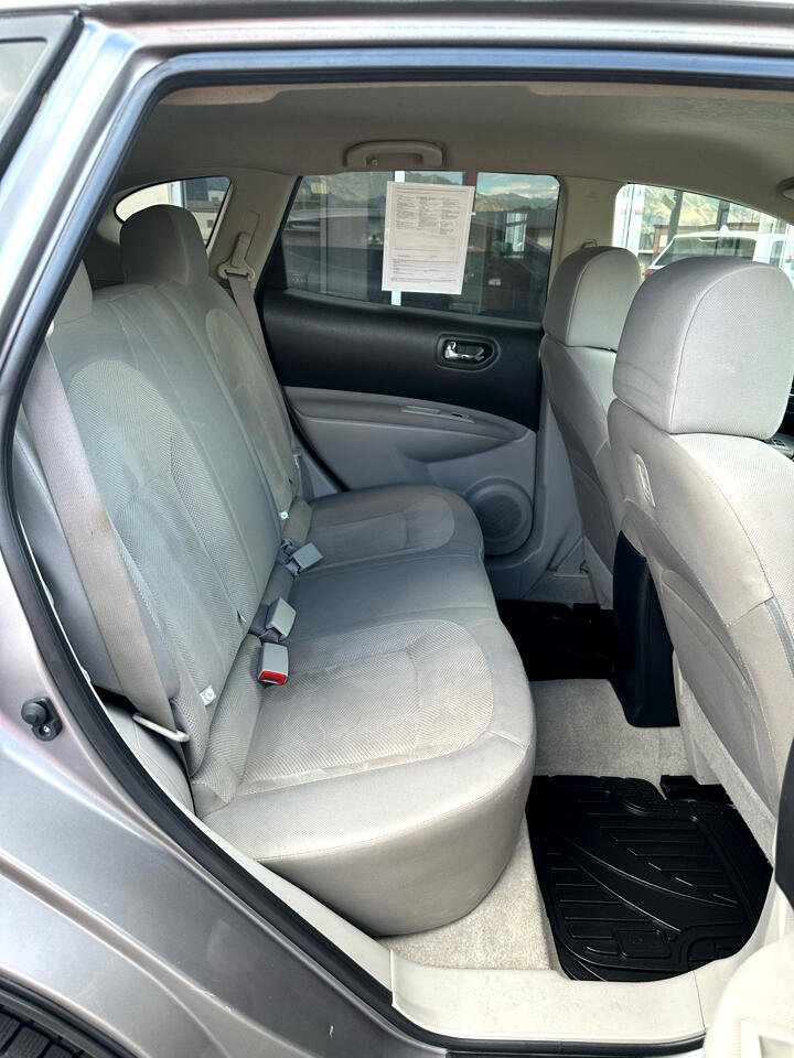 Used 2013 Nissan Rogue S image 16