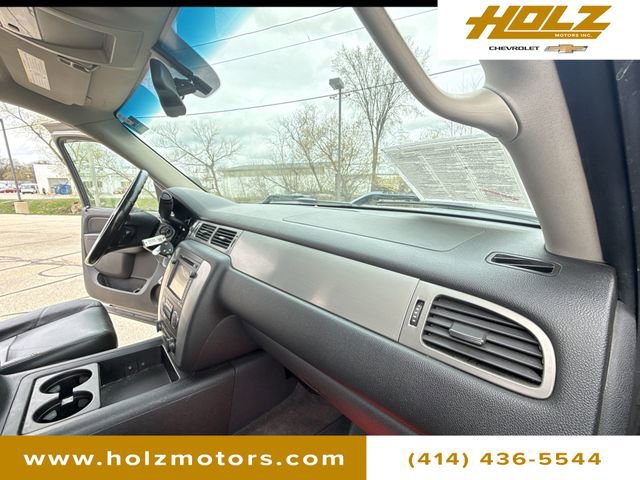 Used 2013 Chevrolet Silverado 2500 LTZ w/ LTZ Plus Package image 28