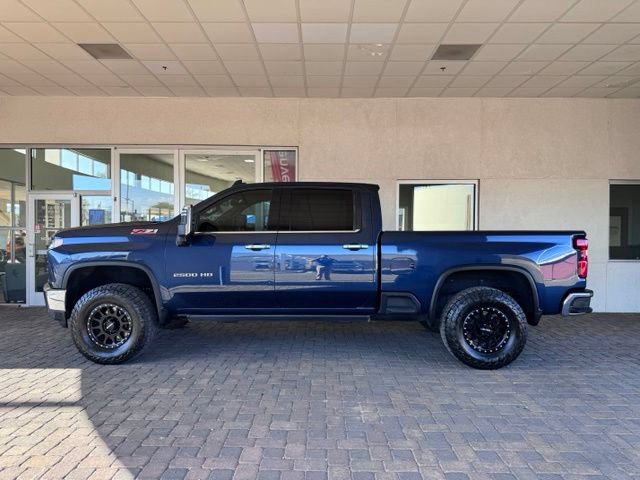 Used 2021 Chevrolet Silverado 2500 LTZ w/ LTZ Convenience Package AWD/4WD image 2