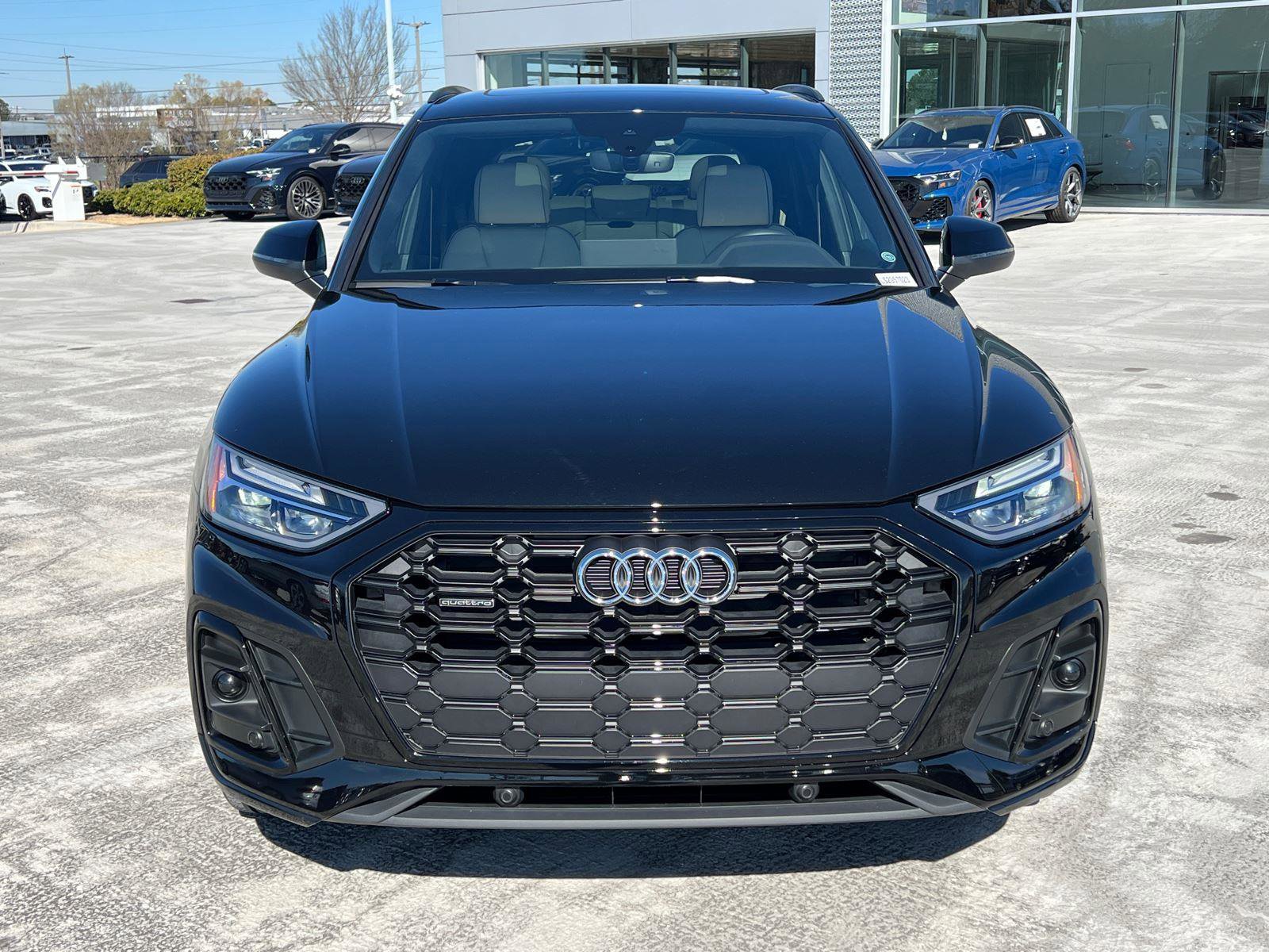 Used 2025 Audi Q5 2.0T Premium w/ Convenience Plus Package image 2