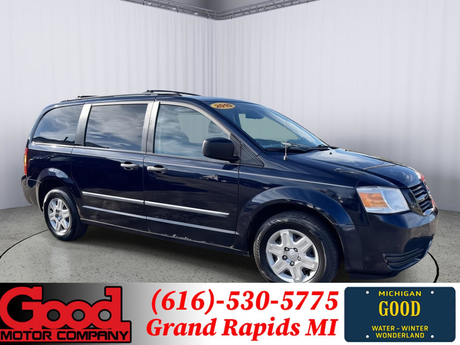 Used 2010 Dodge Grand Caravan SE image 1
