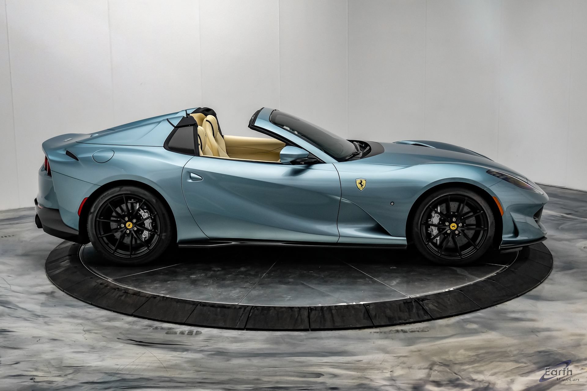 Used 2023 Ferrari 812 GTS RWD image 26
