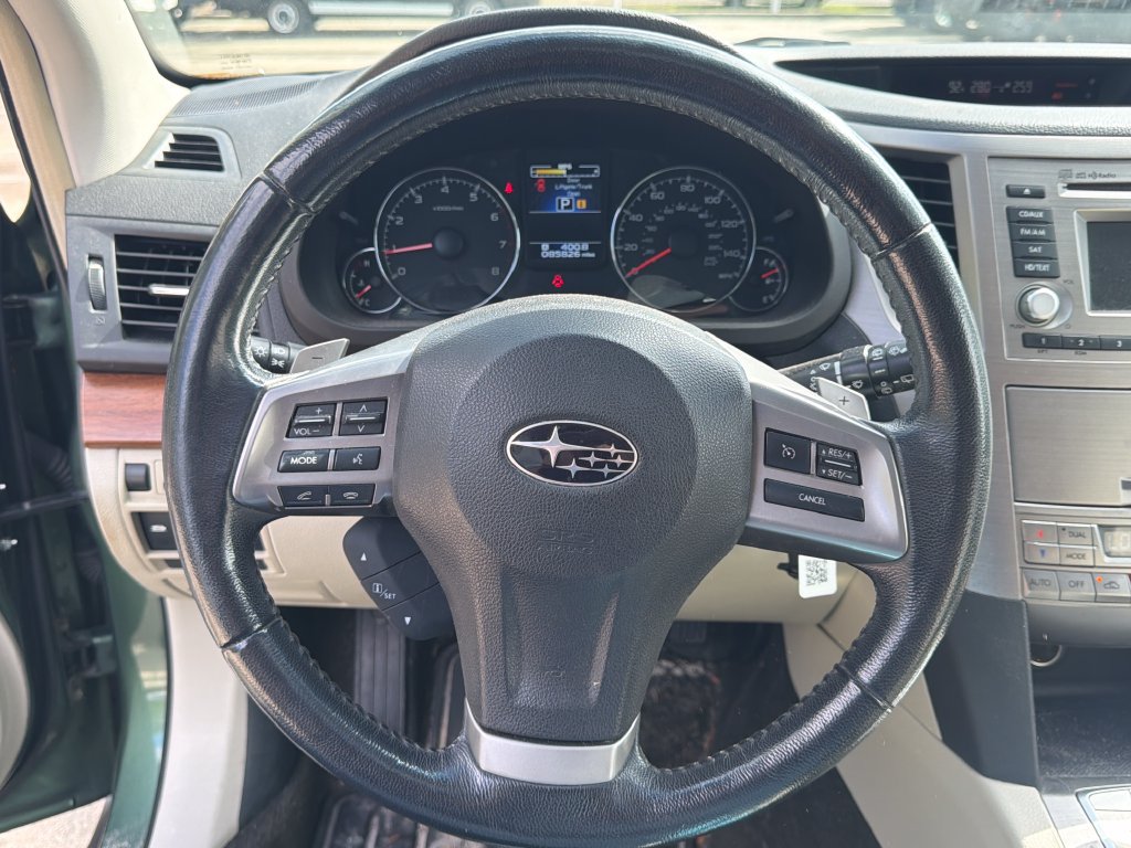 Used 2014 Subaru Outback 2.5i Limited w/ Moonroof Package AWD/4WD image 18