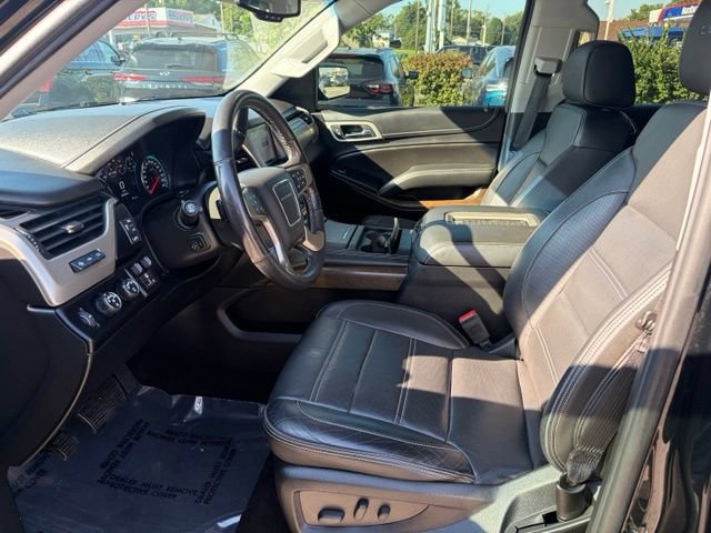 Used 2018 GMC Yukon Denali w/ Open Road Package AWD/4WD image 14