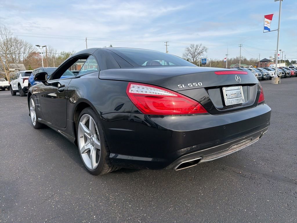 Used 2013 Mercedes-Benz SL 550 image 3