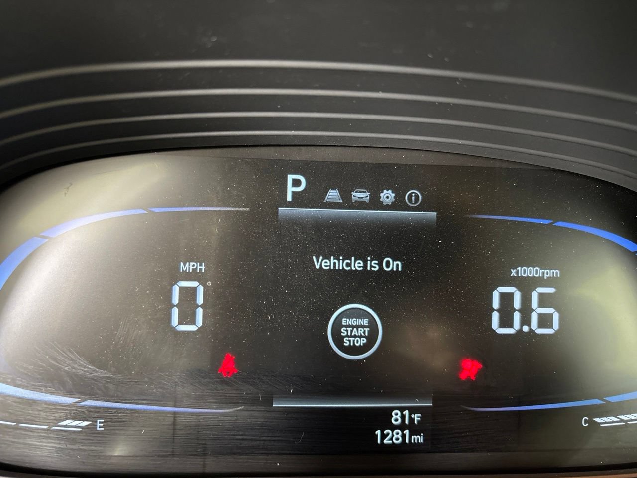 Used 2025 Hyundai Venue SEL FWD image 17