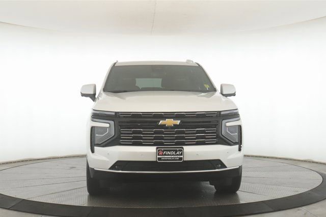 Used 2025 Chevrolet Suburban High Country AWD/4WD image 12