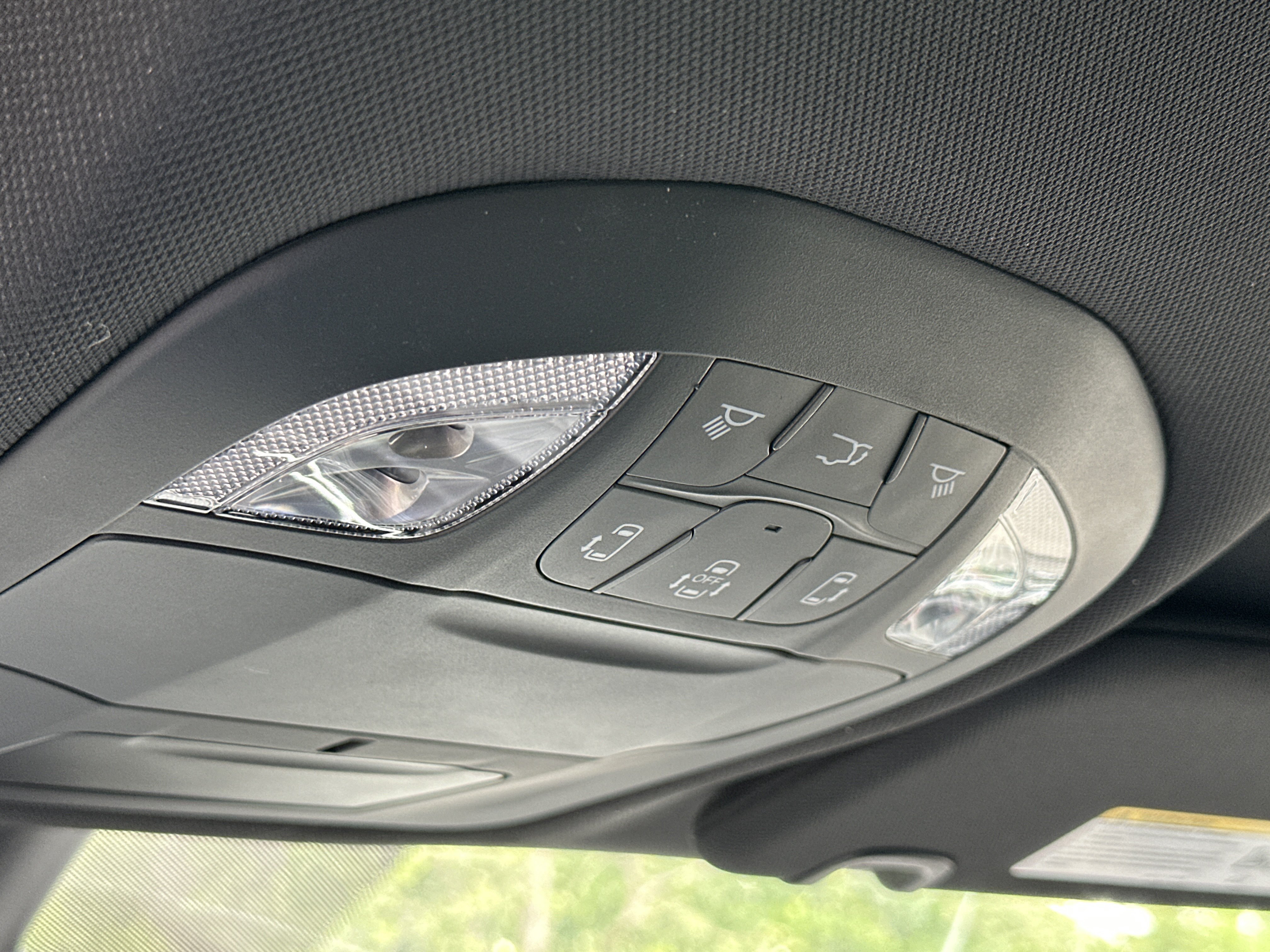 New 2027 Chrysler Pacifica Select w/ Family Tech Group FWD image 7
