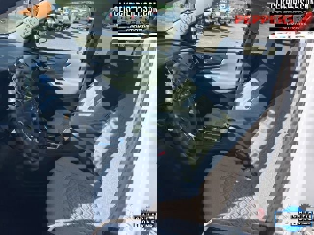 Used 2023 Chevrolet Equinox LT image 12