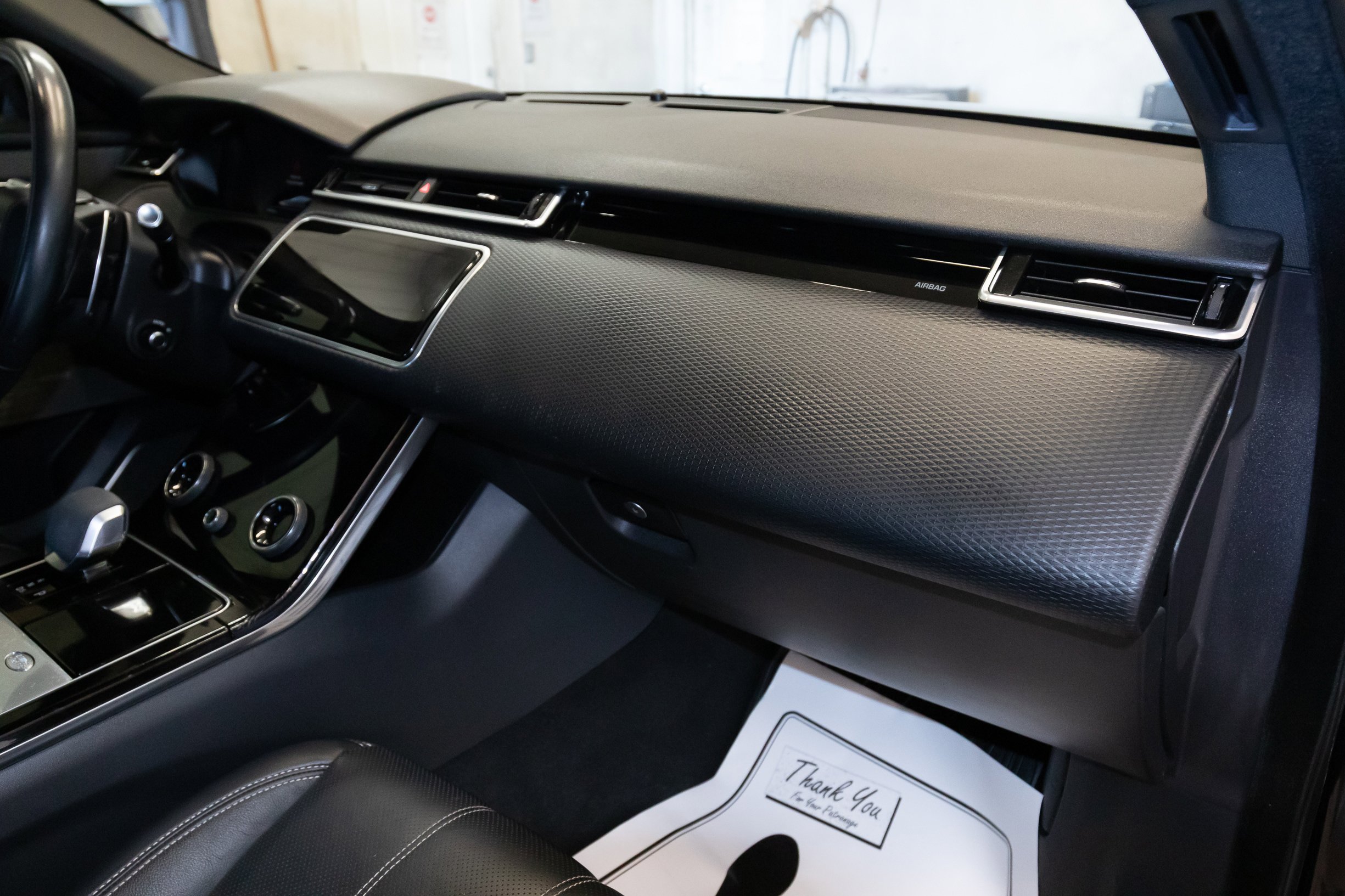 Used 2021 Land Rover Range Rover Velar R-Dynamic S image 20