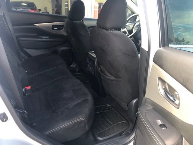 Used 2018 Nissan Murano SV image 26