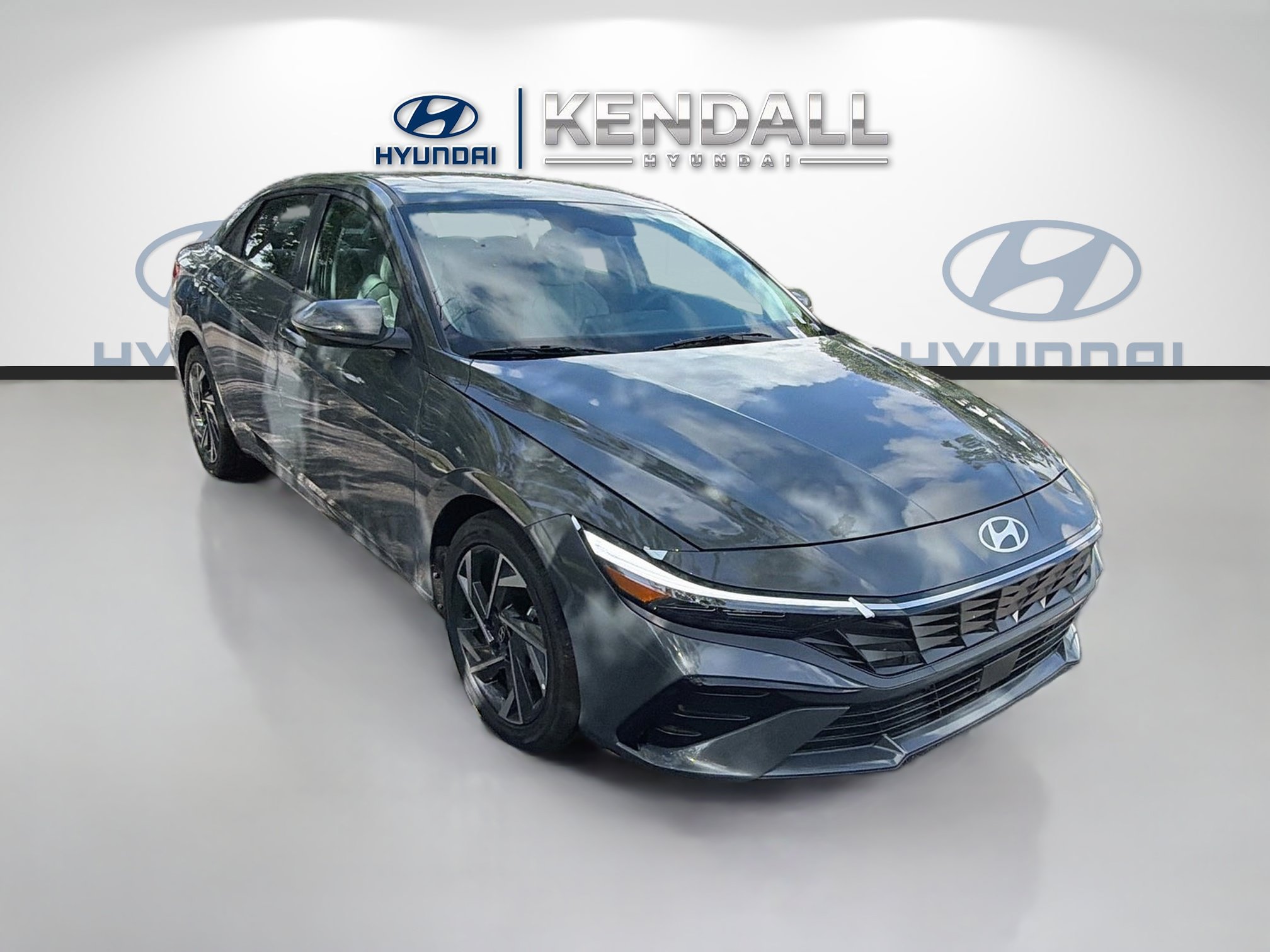 New 2026 Hyundai Elantra Limited FWD image 1