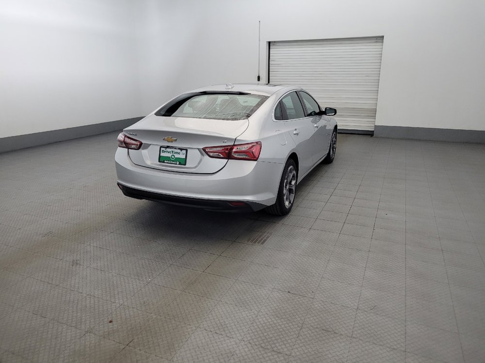 Used 2021 Chevrolet Malibu LT FWD image 9