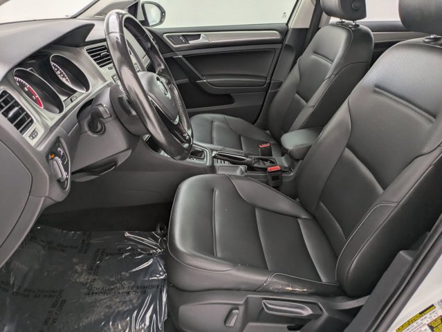 Used 2016 Volkswagen Golf SE w/ Lighting Package FWD image 15