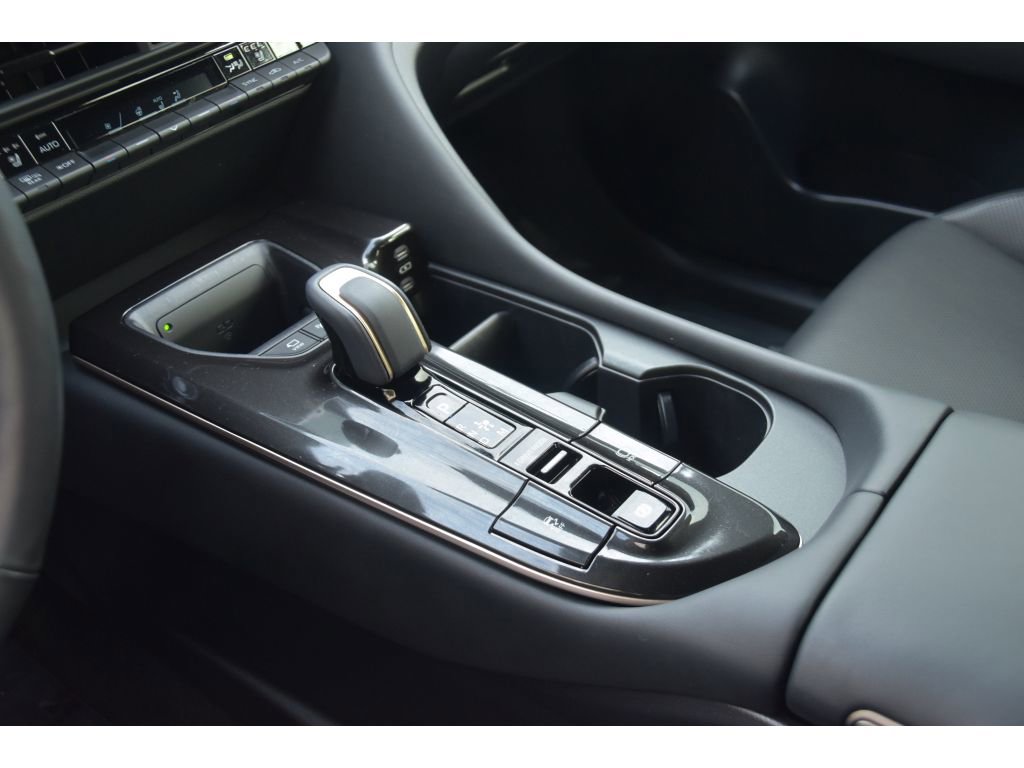 Used 2024 Toyota Crown Platinum image 34