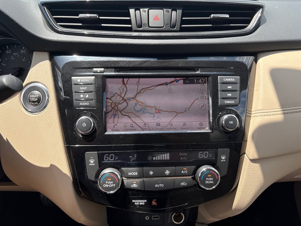 Used 2019 Nissan Rogue SL w/ Premium Package FWD image 29