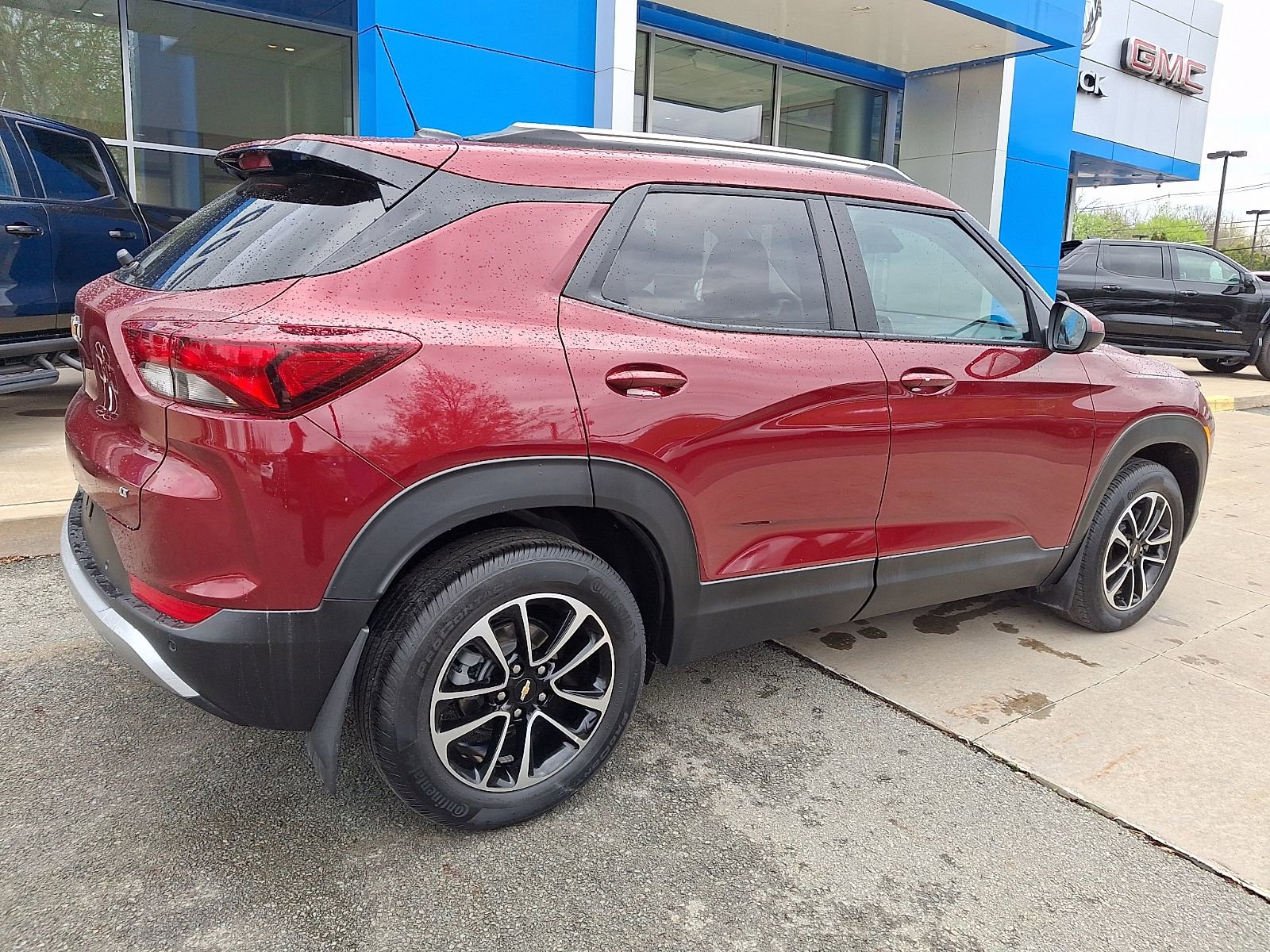 Used 2024 Chevrolet TrailBlazer LT w/ Convenience Package AWD/4WD image 6