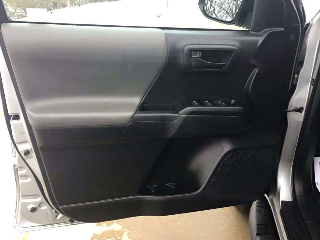 Used 2023 Toyota Tacoma SR image 22