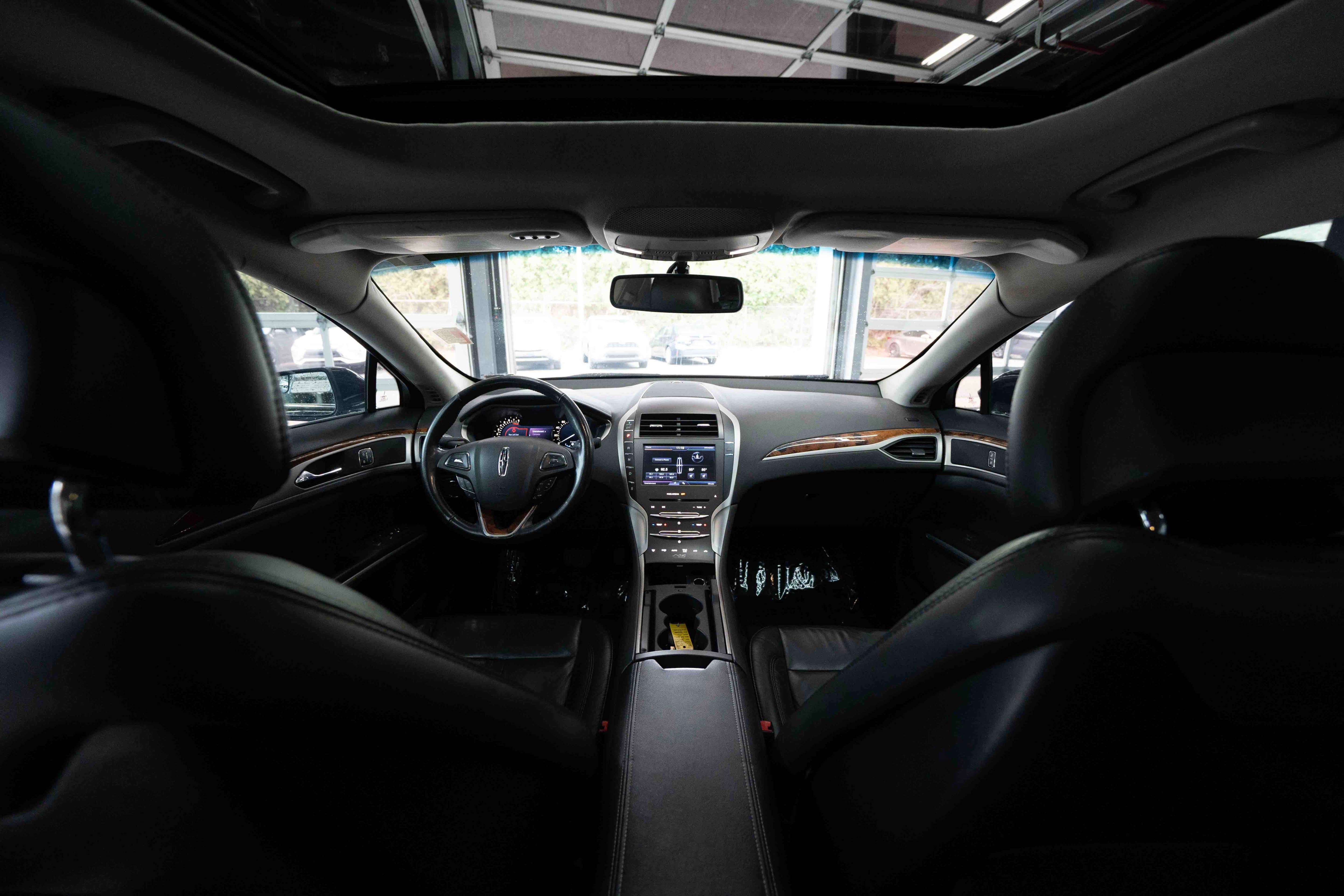 Used 2013 Lincoln MKZ image 19