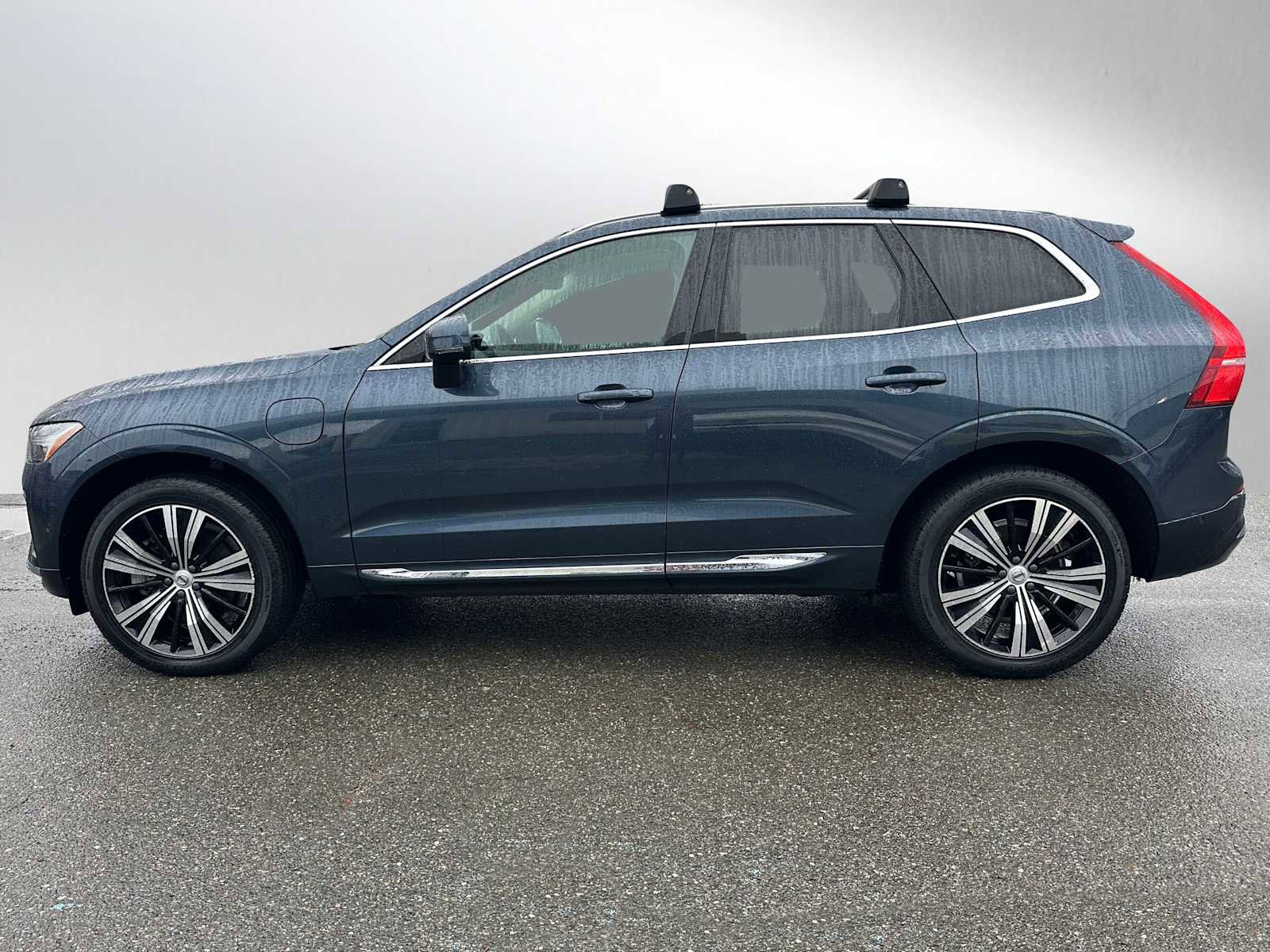 Certified 2023 Volvo XC60 T8 Ultimate image 6