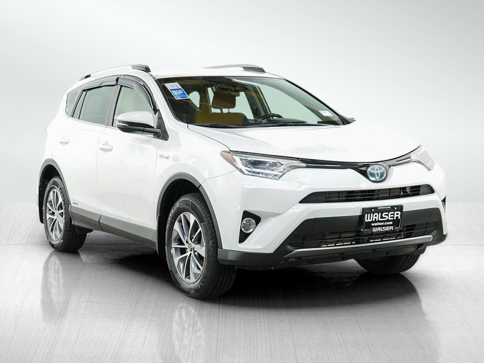 Used 2017 Toyota RAV4 XLE w/ Carpet Mat Package AWD/4WD image 7