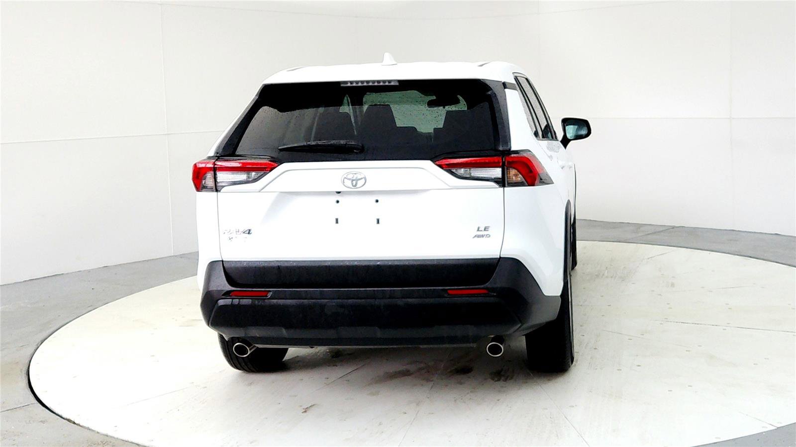 Used 2023 Toyota RAV4 LE image 5