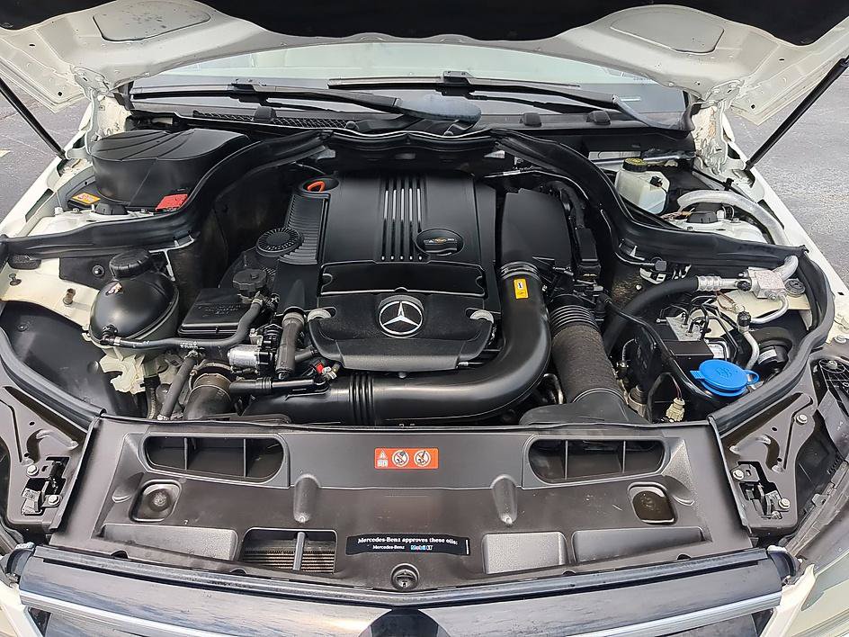 Used 2014 Mercedes-Benz C 250 Sedan image 37