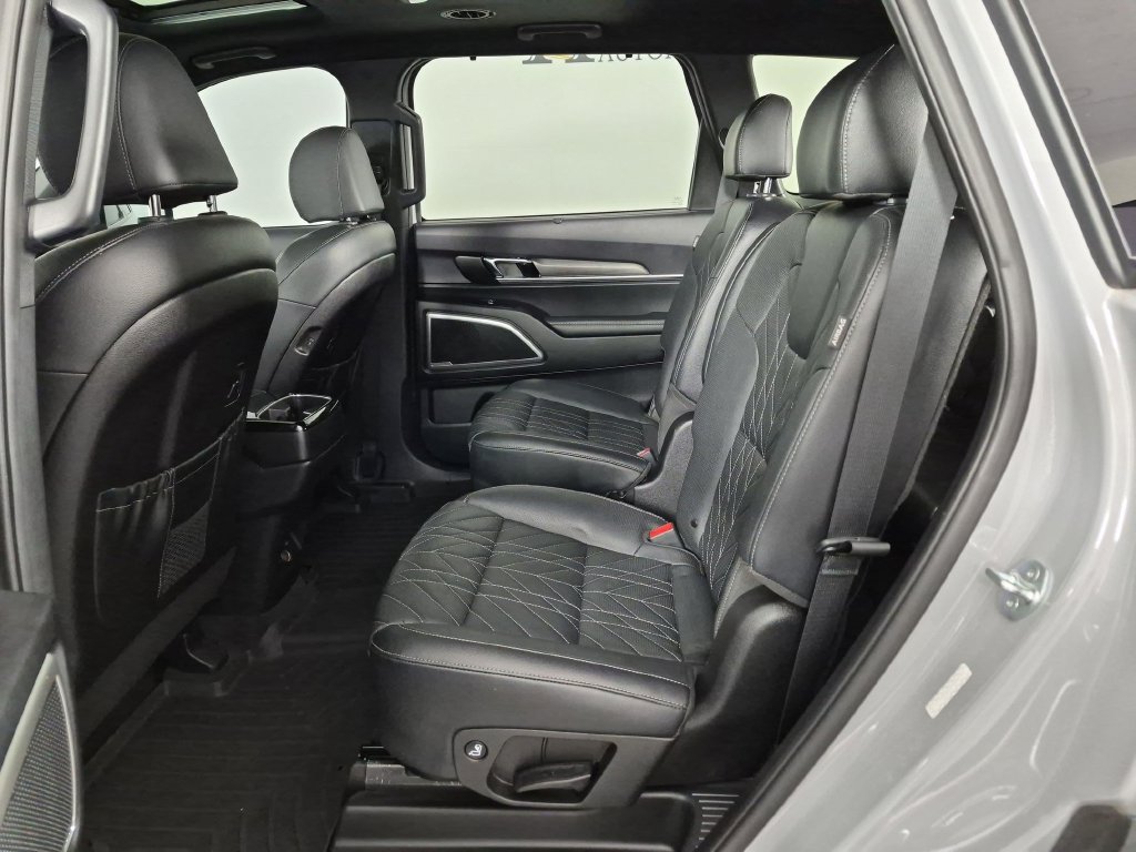 Used 2023 Kia Telluride EX X-Line AWD/4WD image 31