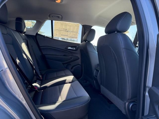 Used 2025 Chevrolet Trax LT w/ Driver Confidence Package FWD image 9