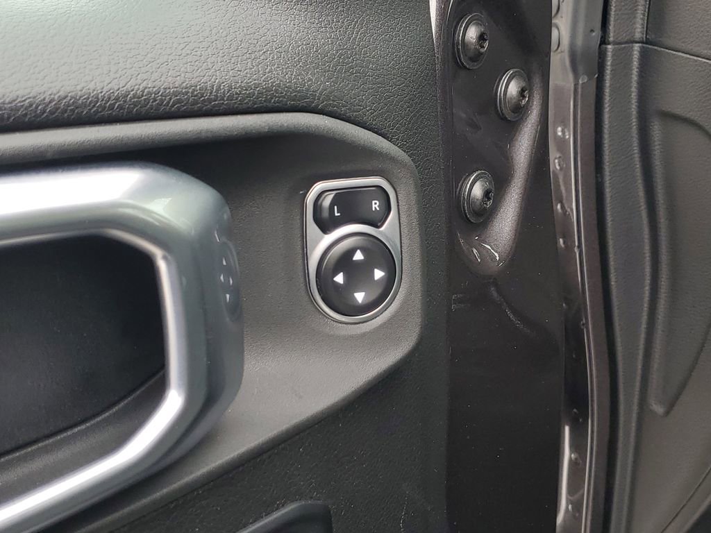 Used 2024 Jeep Wrangler Sport S image 11