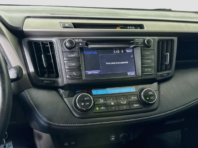 Used 2018 Toyota RAV4 XLE FWD image 17