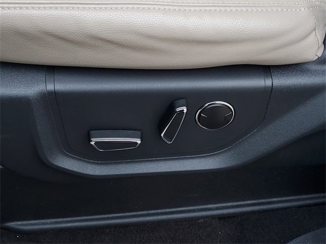 Used 2023 Ford Expedition Limited image 25