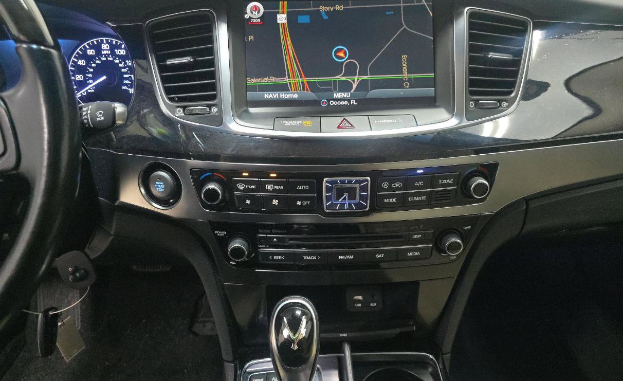 Used 2016 Hyundai Equus Signature image 11