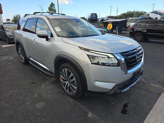 Used 2022 Nissan Pathfinder Platinum w/ Lighting Package (N93) FWD image 2