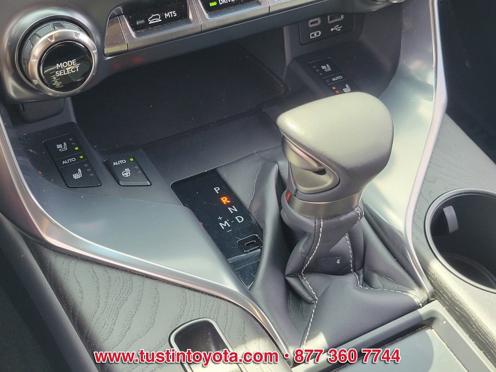 Used 2024 Lexus LX 600 600 Premium w/ Interior Upgrade Package image 24