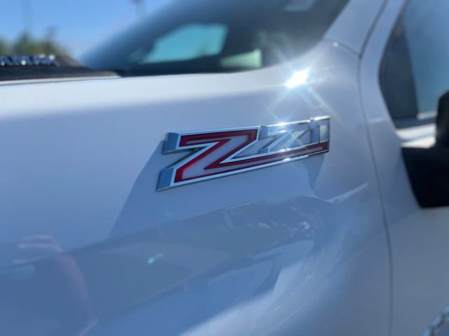 Used 2024 Chevrolet Silverado 2500 LT AWD/4WD image 5