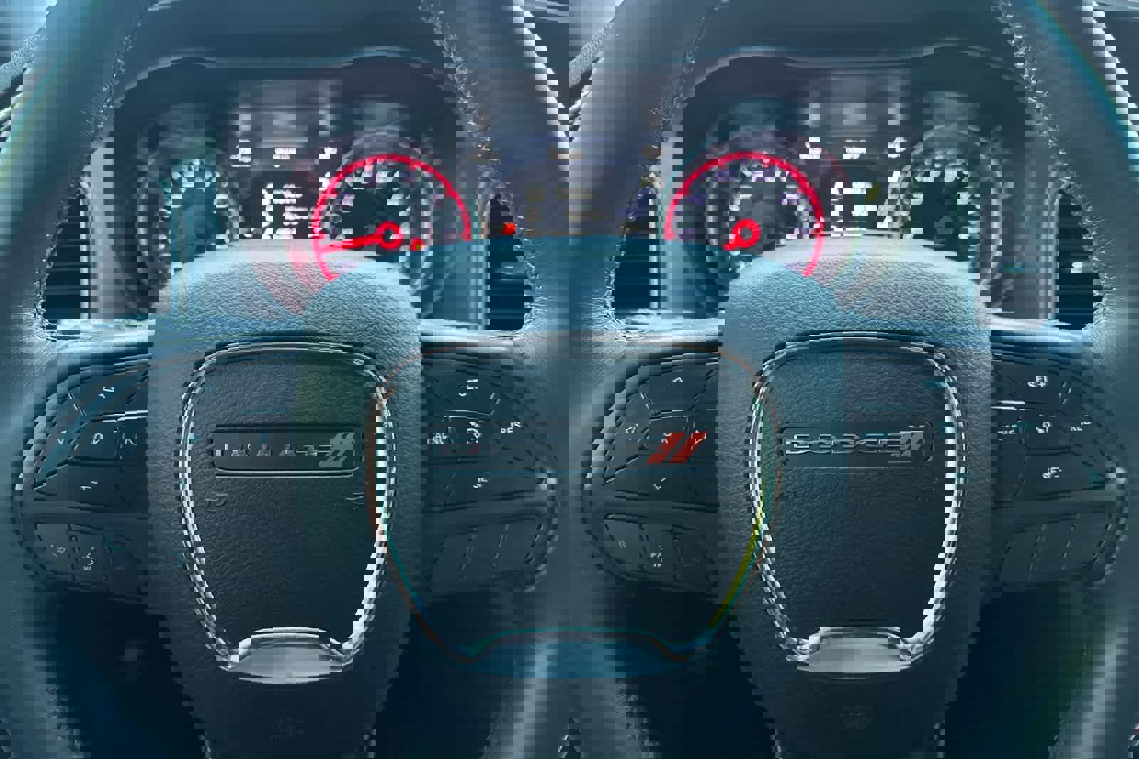 Used 2018 Dodge Charger SXT image 24