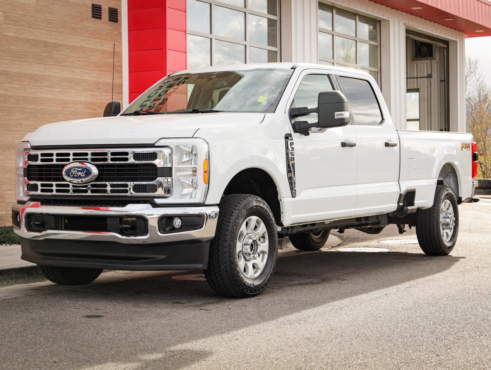 Used 2023 Ford F350 XLT w/ 360-Degree Camera Package image 8