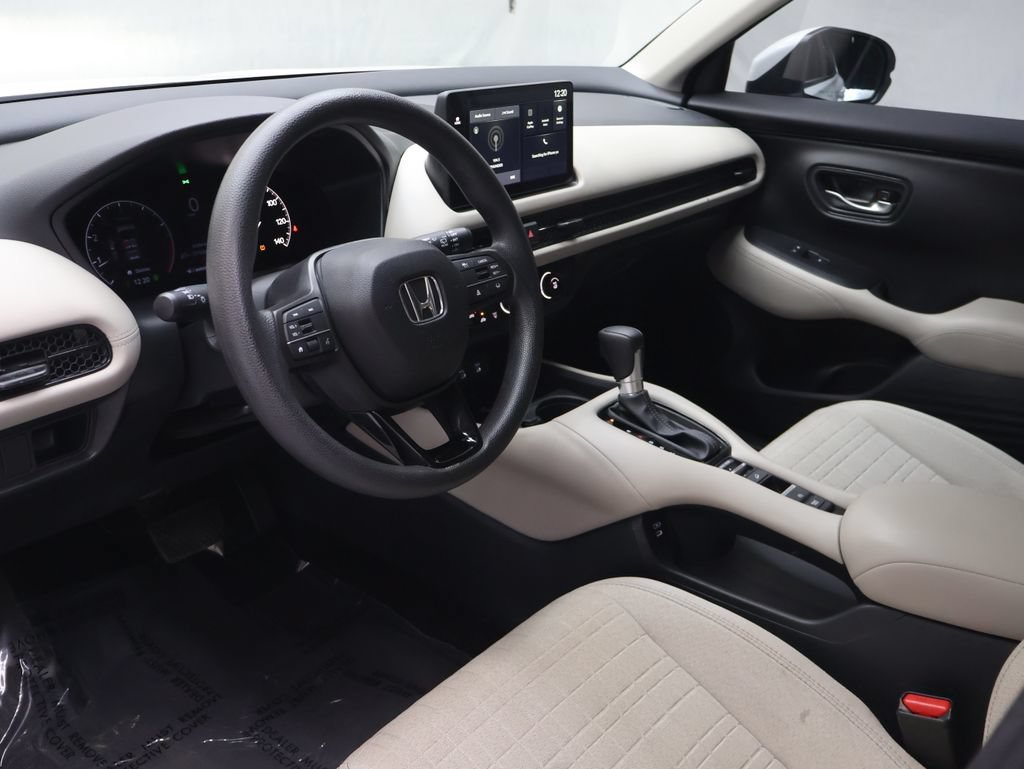 Used 2026 Honda HR-V LX image 17